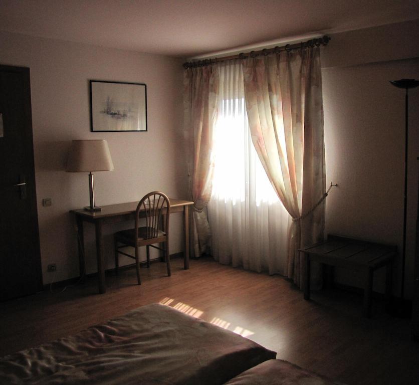 Hotel Le Caballin Vogelgrun Zimmer foto
